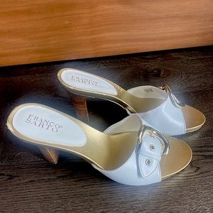 Franco Sarto L-Dude White Leather Sandal with Gold Buckle. Size 10